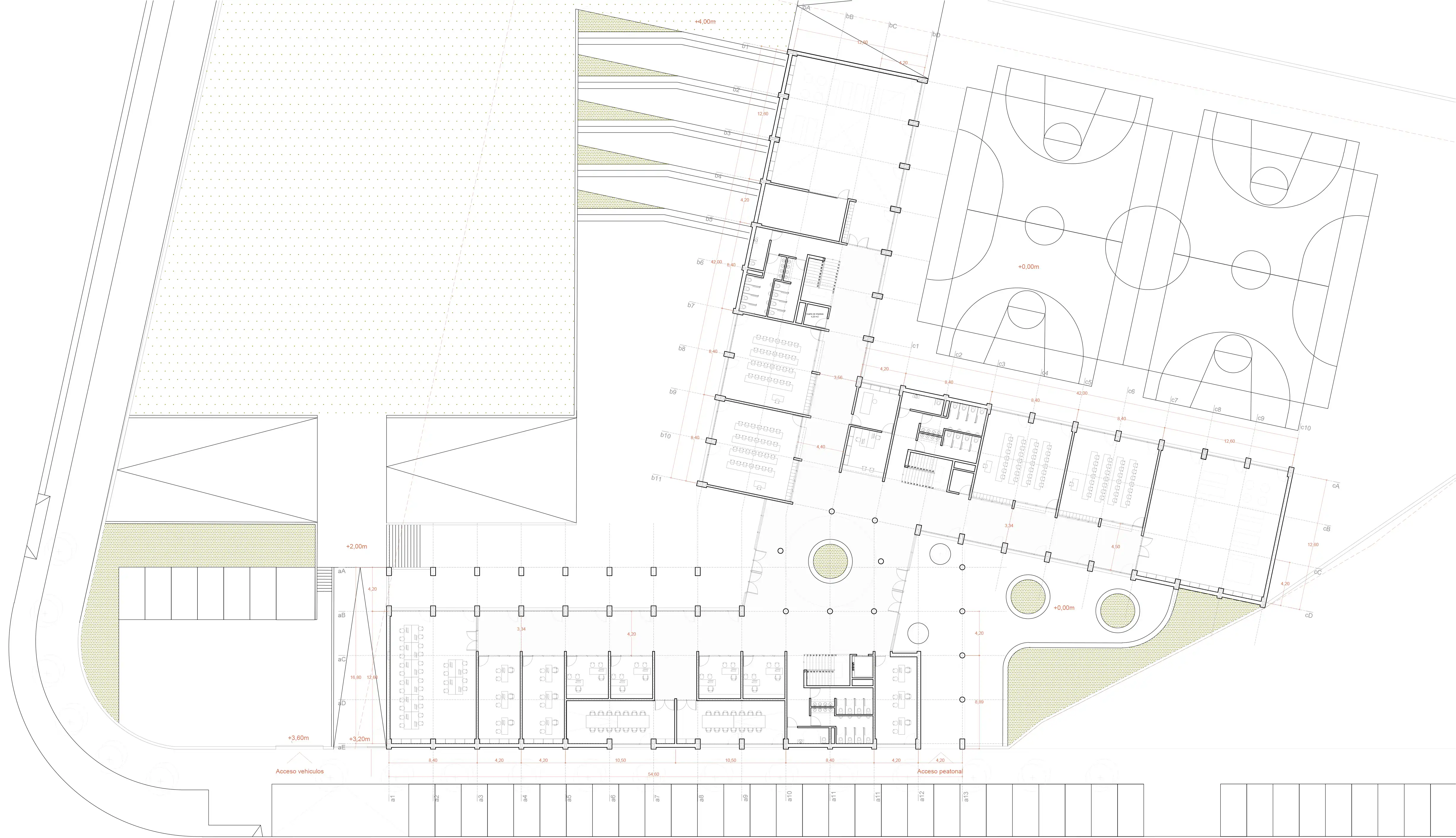 Plano arquitectónico de planta baja del nivel inferior detallando la zona del polideportivo.